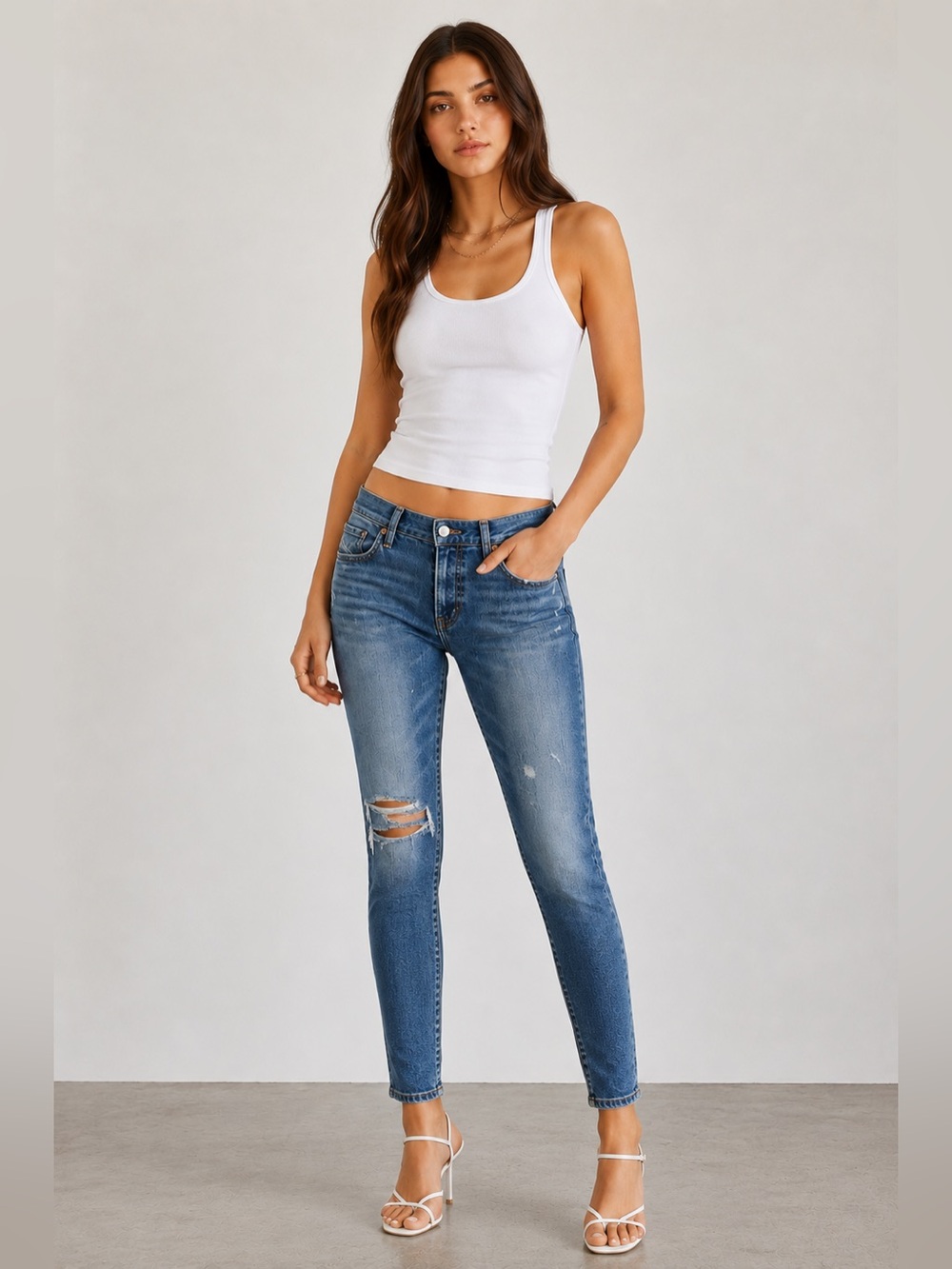 Agolde Sophie Medium Wash Mid Rise Torn & Distressed Ankle Jeans Size 25”